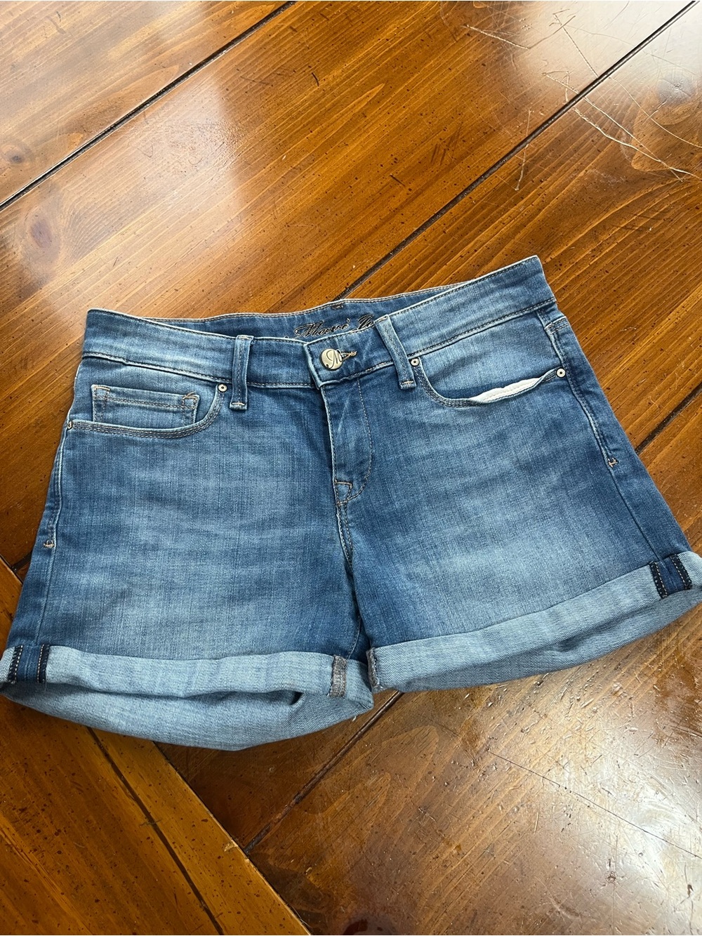 Mavi Cuffed Denim Shorts 26 Medium Wash Mid Rise Roll Hem EUC Jean Summer